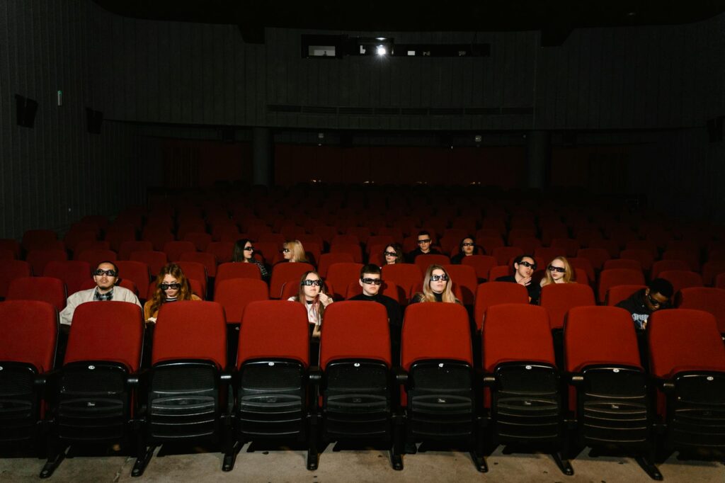 Miért érdemes még mindig közösségben filmet nézni a streaming korában?