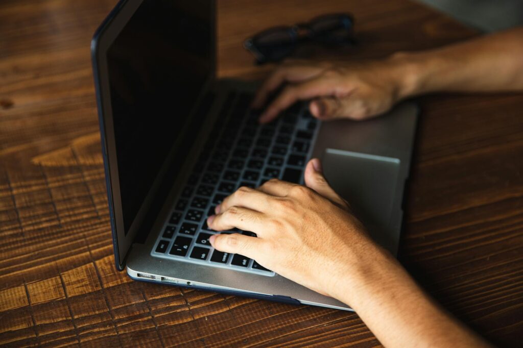 Így tehetjük szinte feltörhetetlenné a legfontosabb online fiókjainkat