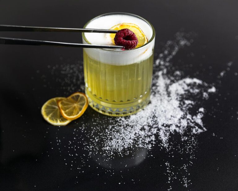 Miért nem elég csak vizet inni a tökéletes hidratáltsághoz?