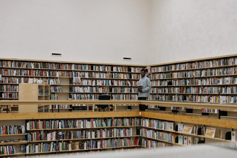 Így alakíthatunk ki hívogató olvasósarkot a lakás bármelyik pontján